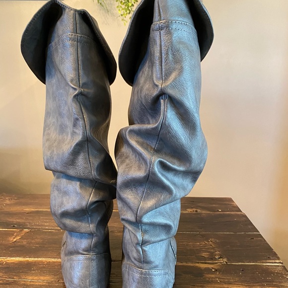 Lower East Side Boots - Picture 2 of 5